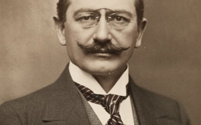 Dr. Siegbert Tarrasch at the first Chess Olympiad in London 1927